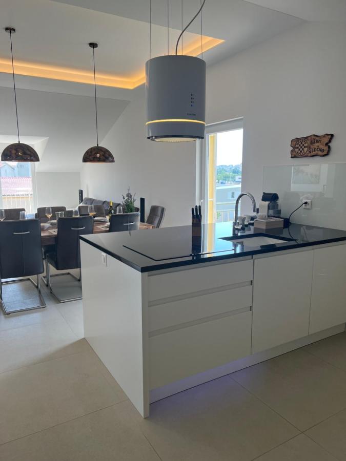 Andeles Apartment Podstrana
